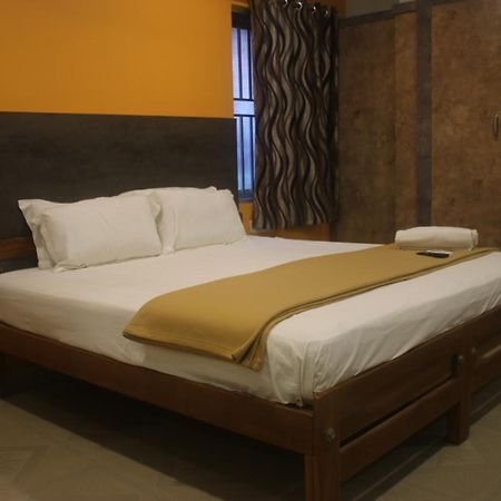 Hotel Sikara, Kumbakonam Eksteriør billede