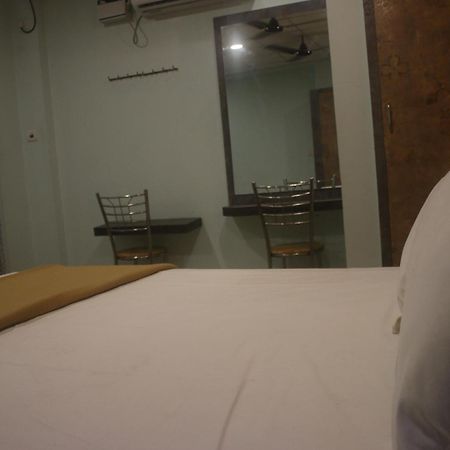 Hotel Sikara, Kumbakonam Eksteriør billede