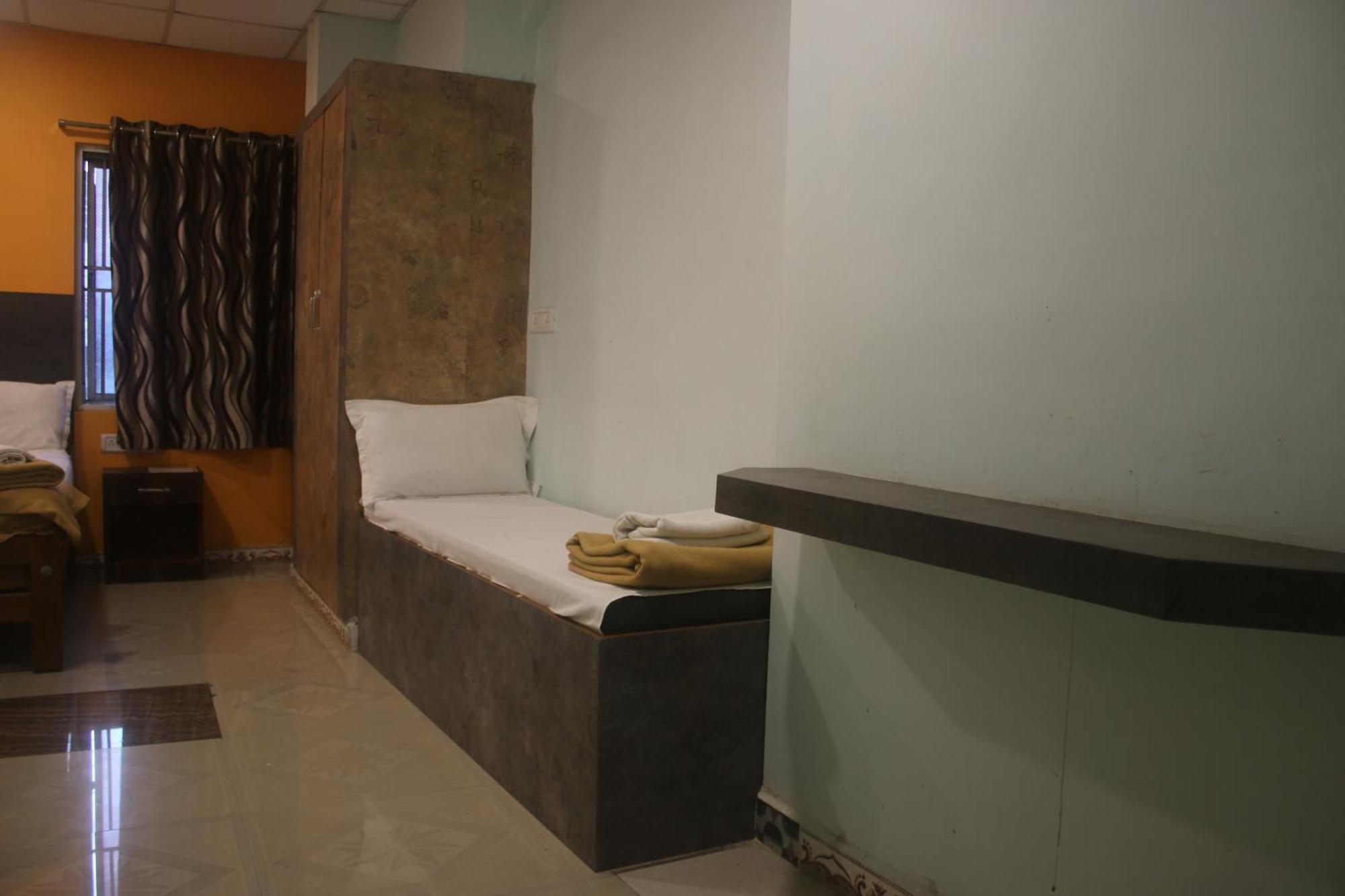 Hotel Sikara, Kumbakonam Eksteriør billede